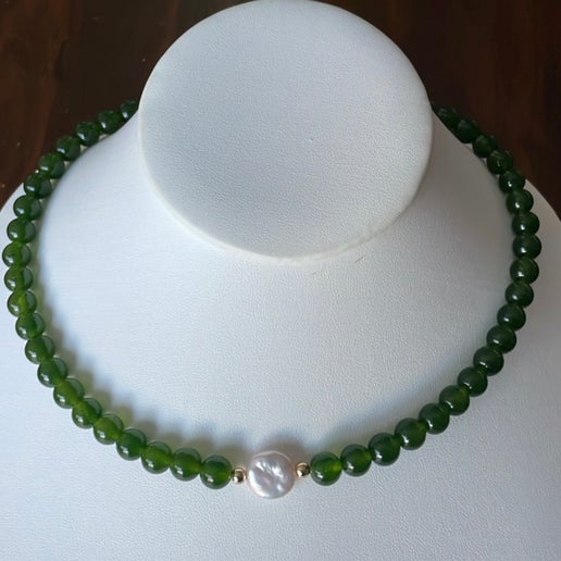 16" Jade necklace and Pearl center coin