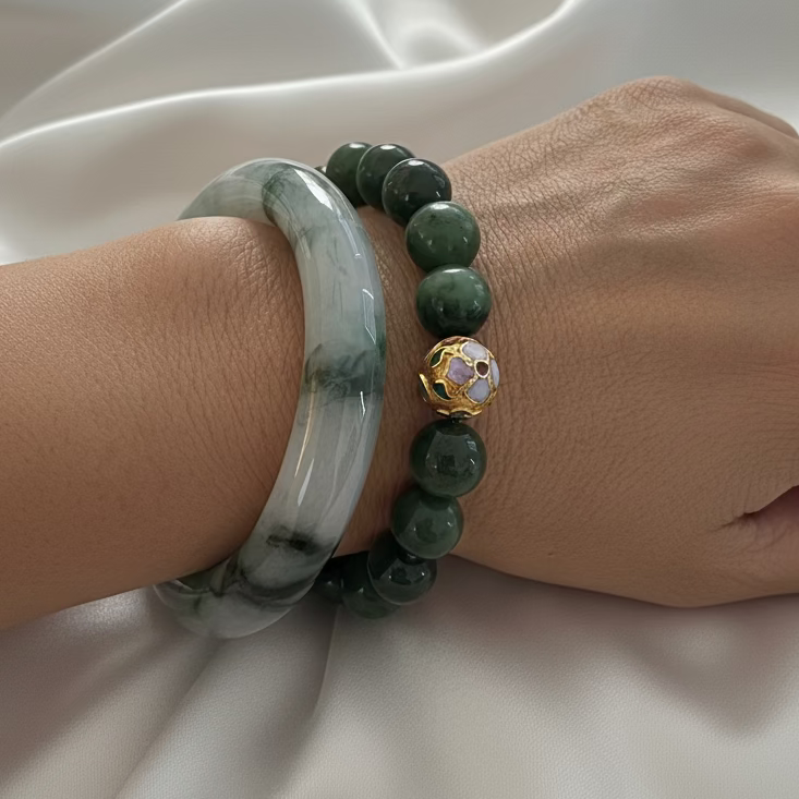 Jade & Cloisonné bracelet 10mm beads